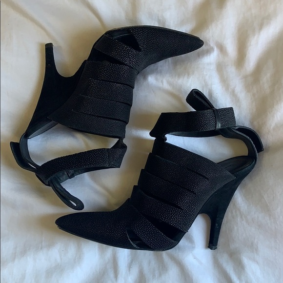 Authentic Alexander Wang Bianca Stingray Pointed Heel pump - Picture 2 of 7